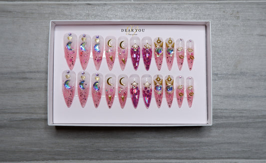 Crescent Moon 22pcs (Stiletto)