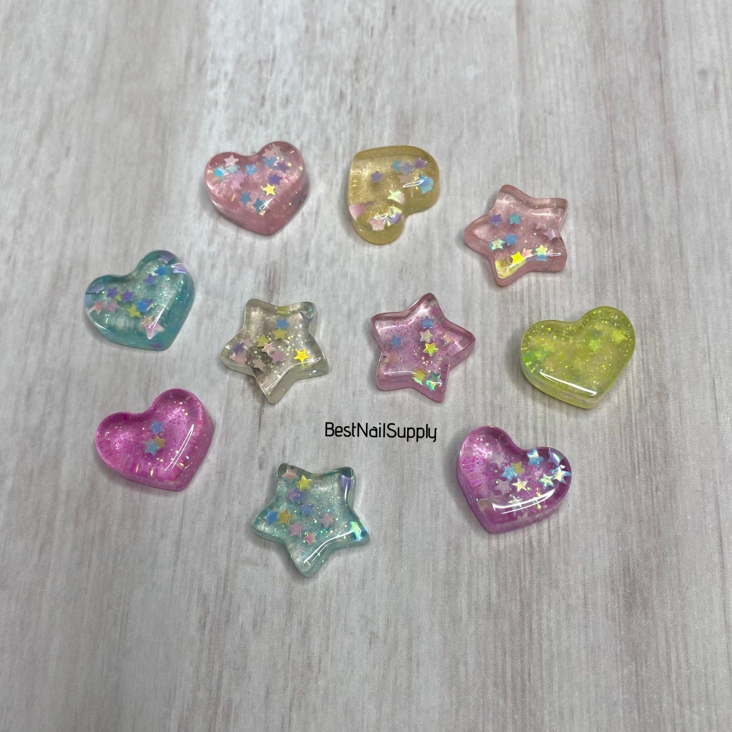 10pcs Glitter Hearts Resin